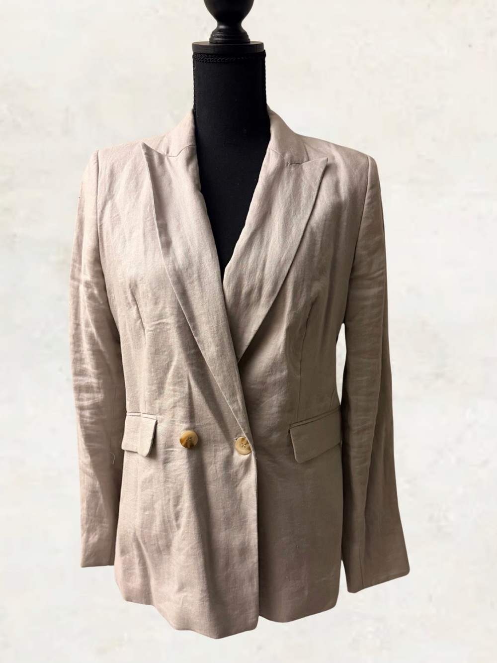 Magaschoni Double-Breasted Linen-Blend Blazer in Light Beige